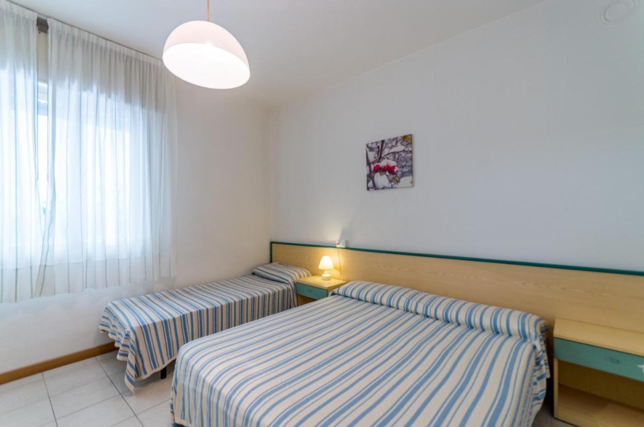 Clara Villa Bibione Exteriör bild